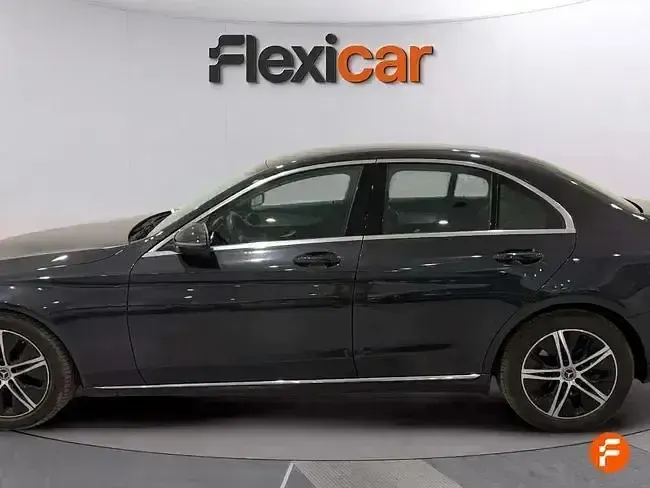 Usado Mercedes C200 184 CV (135 kW) 2021 Negro Berlina