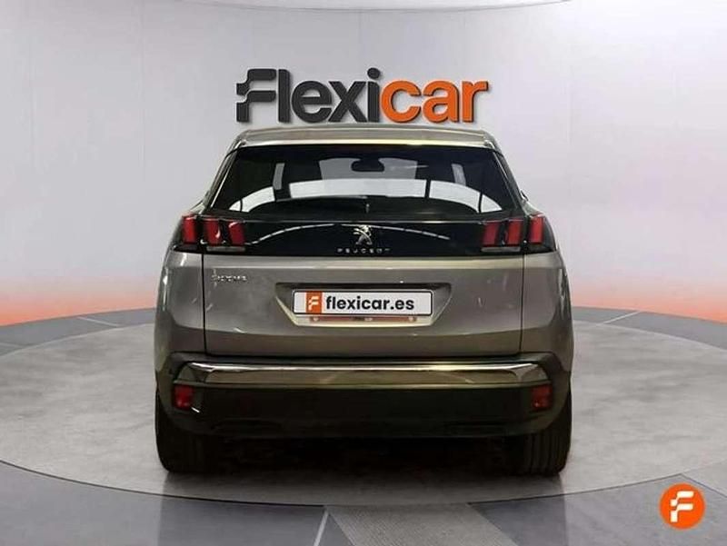 Usado Peugeot 3008 Allure 131 CV (96 kW) 2023 Gris SUV
