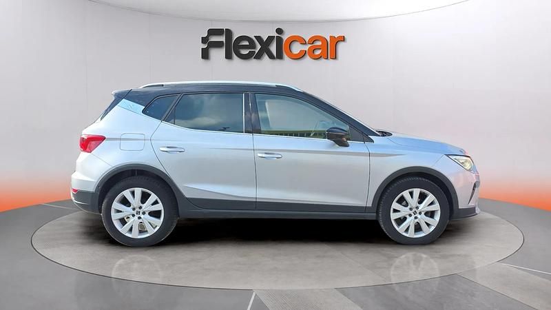 Usado Seat Arona Xperience 110 CV (80 kW) 2022 Gris SUV