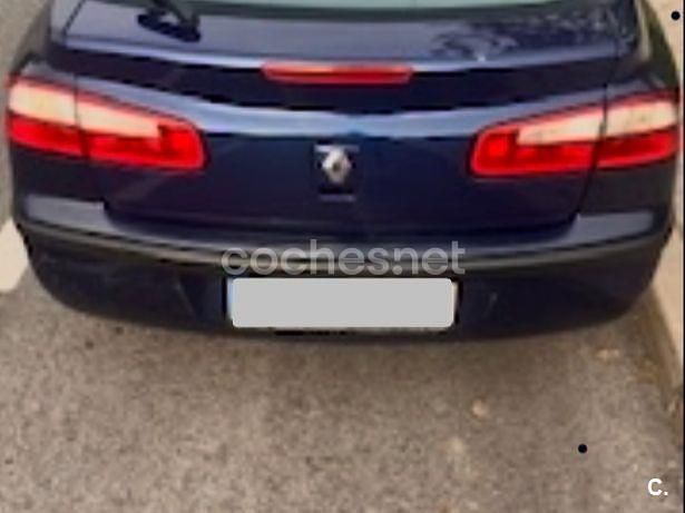 Usado Renault Laguna II Expression 110 CV (80 kW) 2004 Azul Berlina