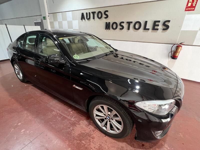 Negro Usado 2012 BMW 520 Efficient Dynamics Berlina | 11.495 € (Buen precio) - Imagen 1/4