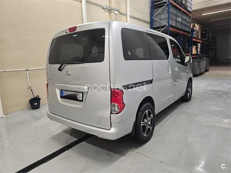 Usado Nissan NV200 Comfort 90 CV (66 kW) 2013 Gris / plata Monovolumen