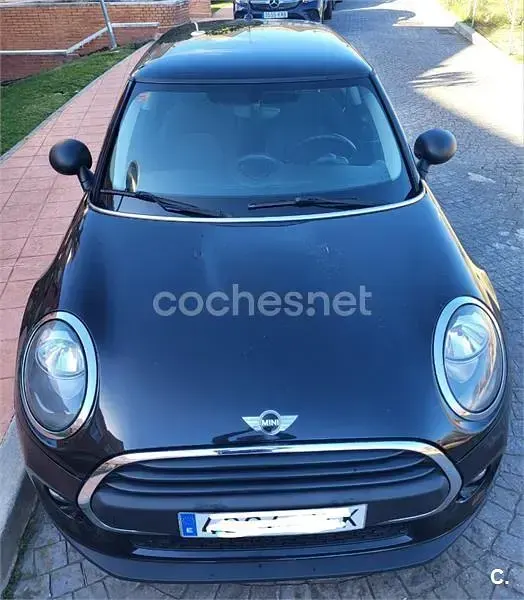 Usado Mini ONE 102 CV (75 kW) 2016 Negro Utilitario