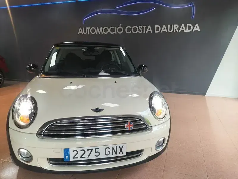 Usado Mini Cooper 120 CV (88 kW) 2009 Beige Utilitario