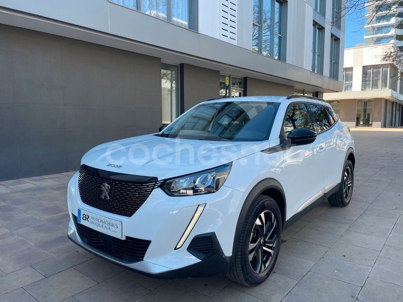 Usado Peugeot 2008 Allure 110 CV (80 kW) 2022 Blanco SUV