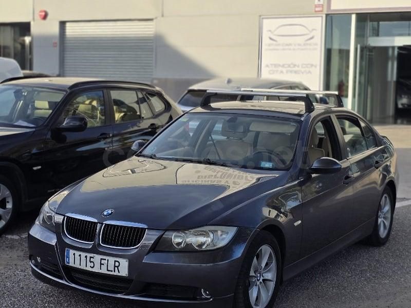 Usado BMW 318 122 HP (89 kW) 2007 Cinzento Sedan