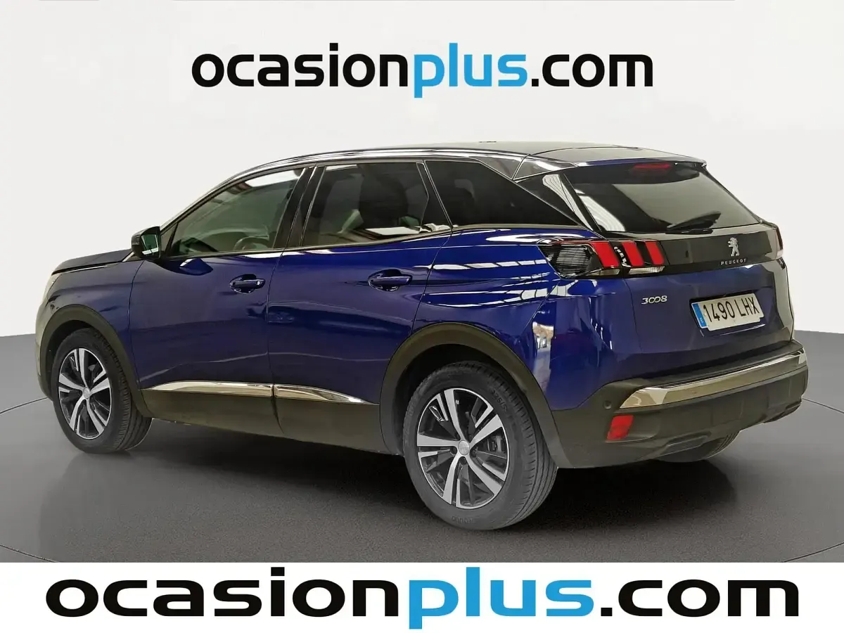 Usado Peugeot 3008 Allure 130 CV (95 kW) 2020 Azul SUV