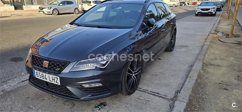 Gris / plata Usado 2020 Cupra Leon Familiar | 27.500 € (Precio justo) - Imagen 1/4