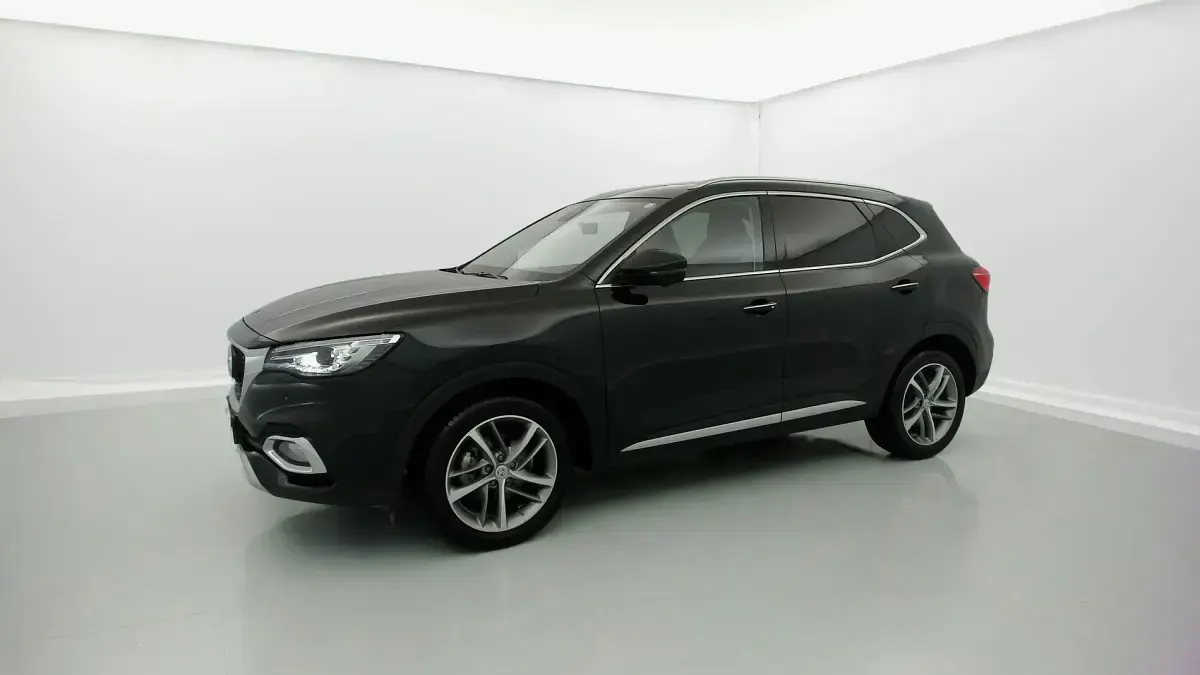 Usado MG HS Luxury 162 CV (119 kW) 2023 Negro guijarro SUV