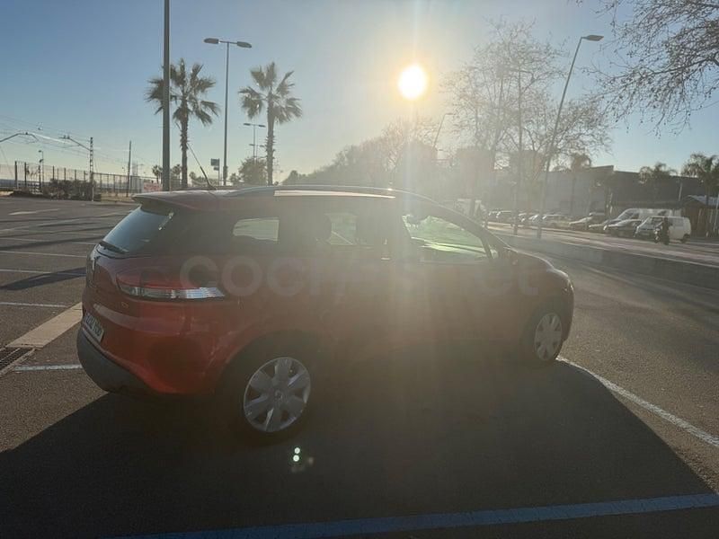 Usado Renault Clio GrandTour 75 CV (55 kW) 2013 Granate Familiar