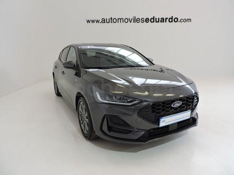 Usado Ford Focus ST-Line 125 CV (91 kW) 2022 Gris / plata Berlina