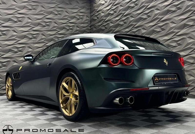 Usado Ferrari GTC4Lusso 610 CV (448 kW) 2021 Verde Familiar