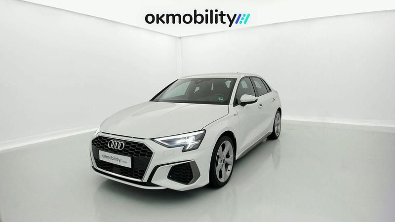 Ibis weiss Usado 2023 Audi A3 Sportback e-tron S-Line Berlina | 25.020 € (Super precio) - Imagen 1/4