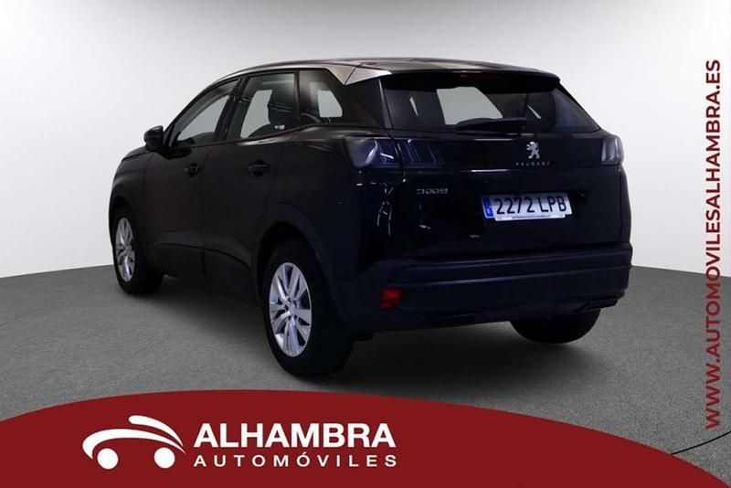 Usado Peugeot 3008 Active 120 CV (88 kW) 2021 SUV