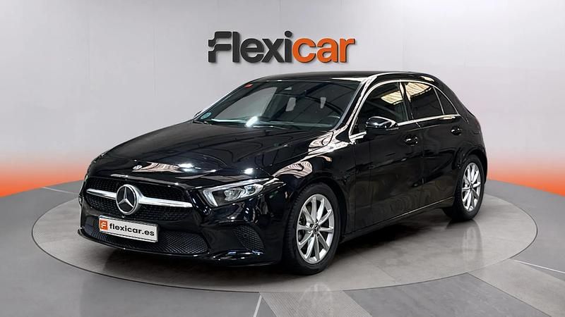 Usado Mercedes A180 116 CV (85 kW) 2019 Negro Berlina