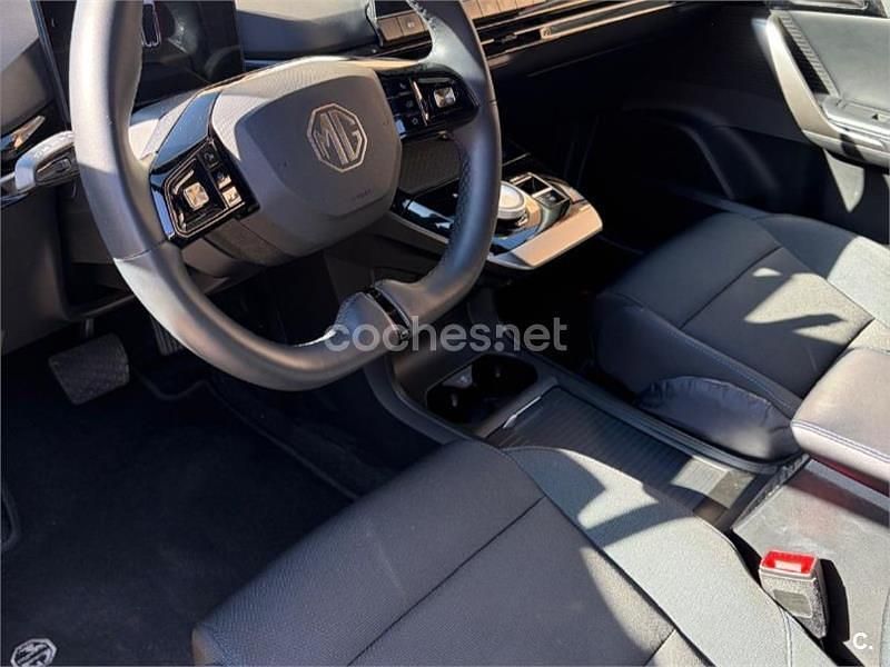Usado MG MG4 EV Comfort 2023 Eléctrico Utilitario