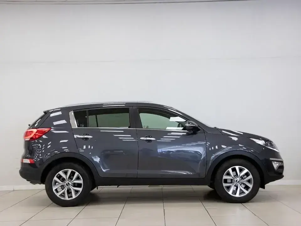 Usado Kia Sportage 116 CV (85 kW) 2015 Negro SUV