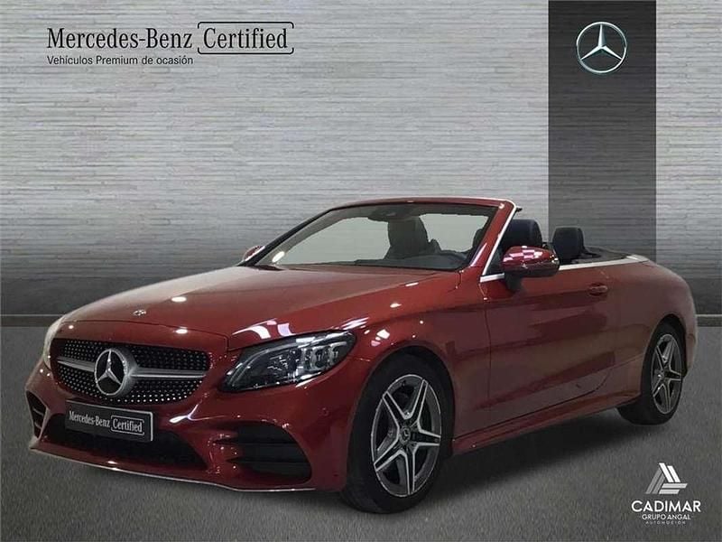 Usado Mercedes C220 AMG line 194 CV (142 kW) 2021 Rojo jacinto Descapotable