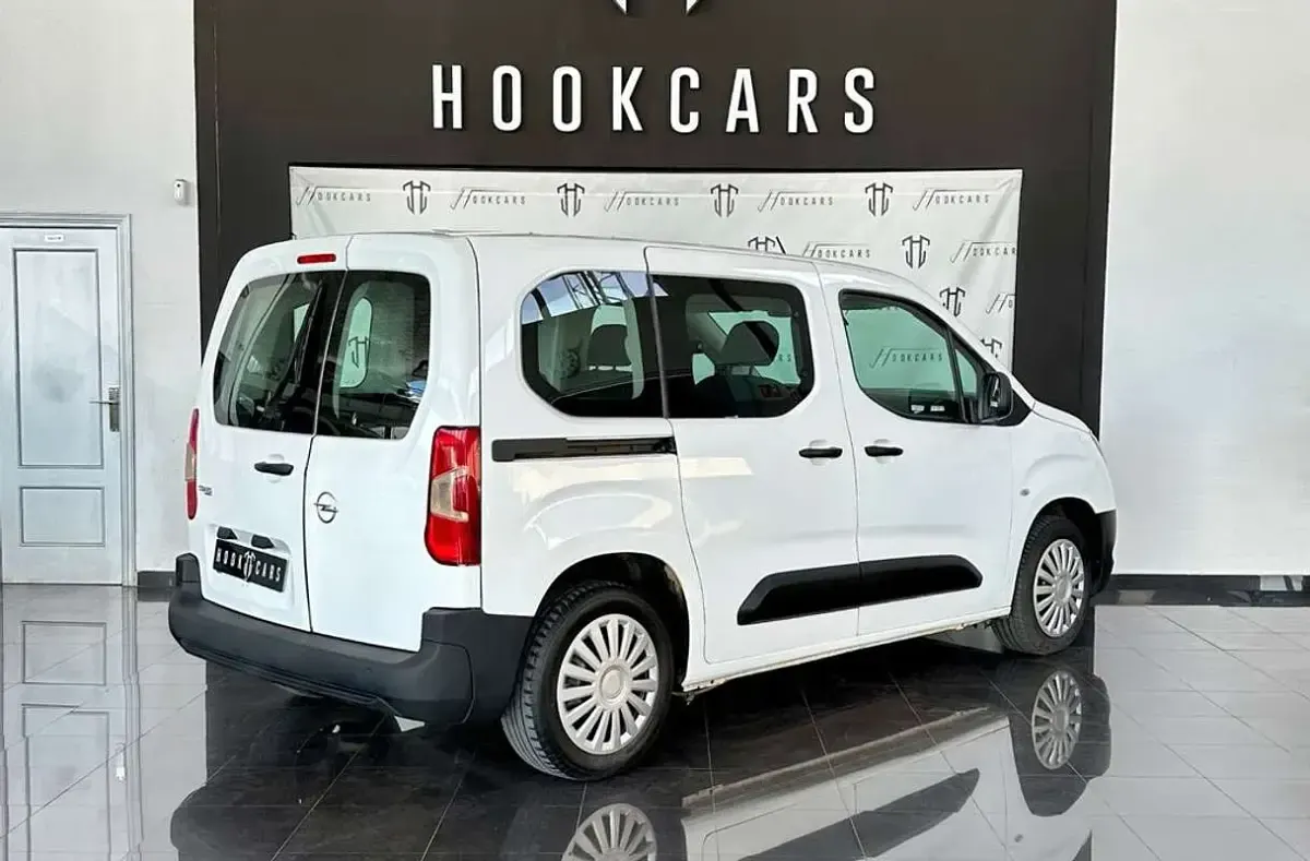 Usado Opel Combo Life Edition 102 CV (75 kW) 2021 Blanco Monovolumen
