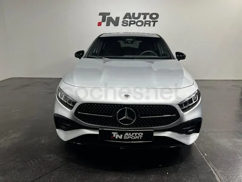 Nuevo Mercedes A250 218 CV (160 kW) 2025 Gris / plata Berlina