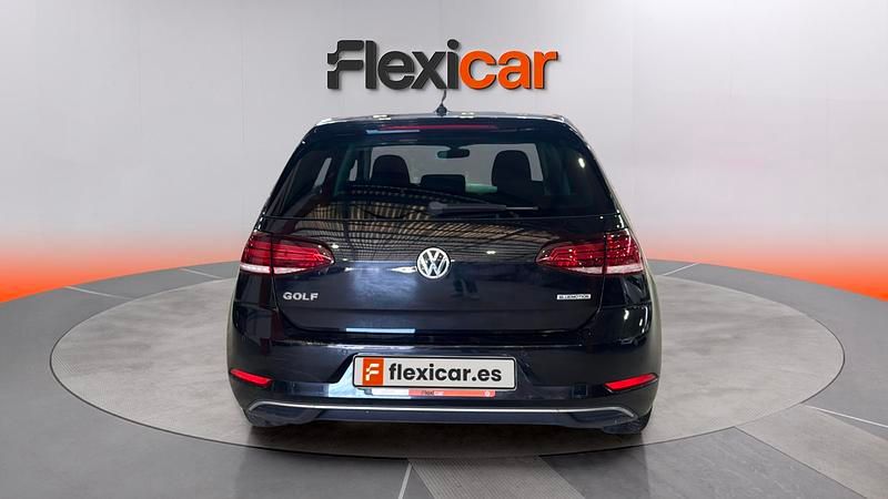 Usado VW Golf VII Advance 131 CV (96 kW) 2019 Negro Berlina