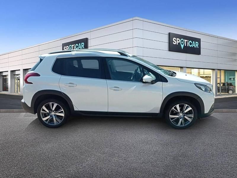 Usado Peugeot 2008 Allure 110 CV (80 kW) 2016 Blanco SUV