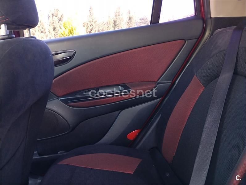 Usado Fiat Bravo Sport 150 CV (110 kW) 2008 Rojo Utilitario