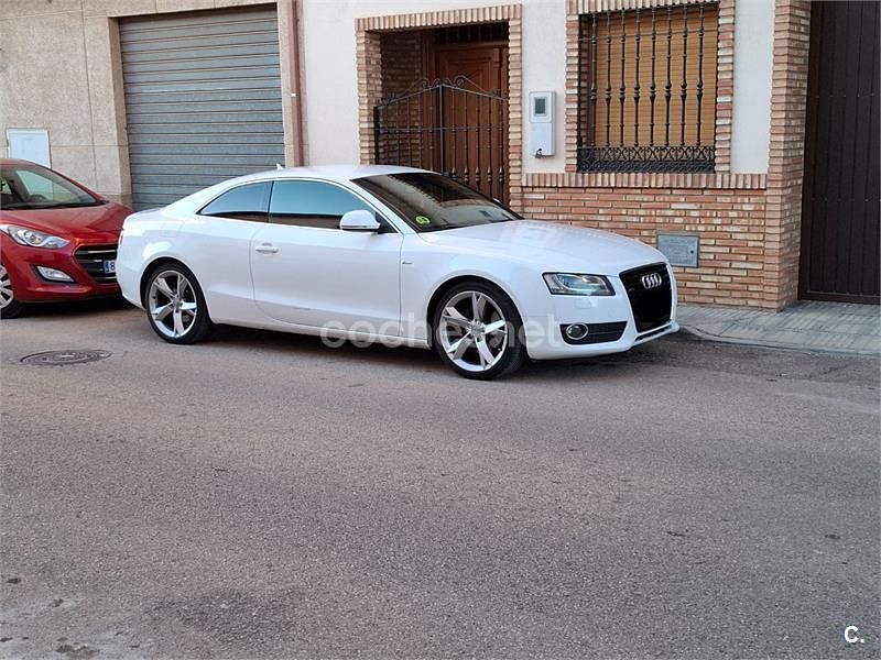 Blanco Usado 2009 Audi A5 Coupe | 8600 € (Precio justo) - Imagen 1/4