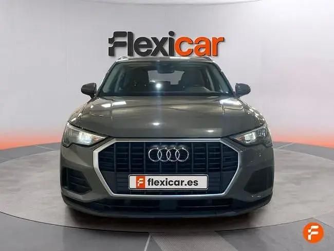 Begagnad Audi Q3 150 HK (110 kW) 2022 Grå SUV