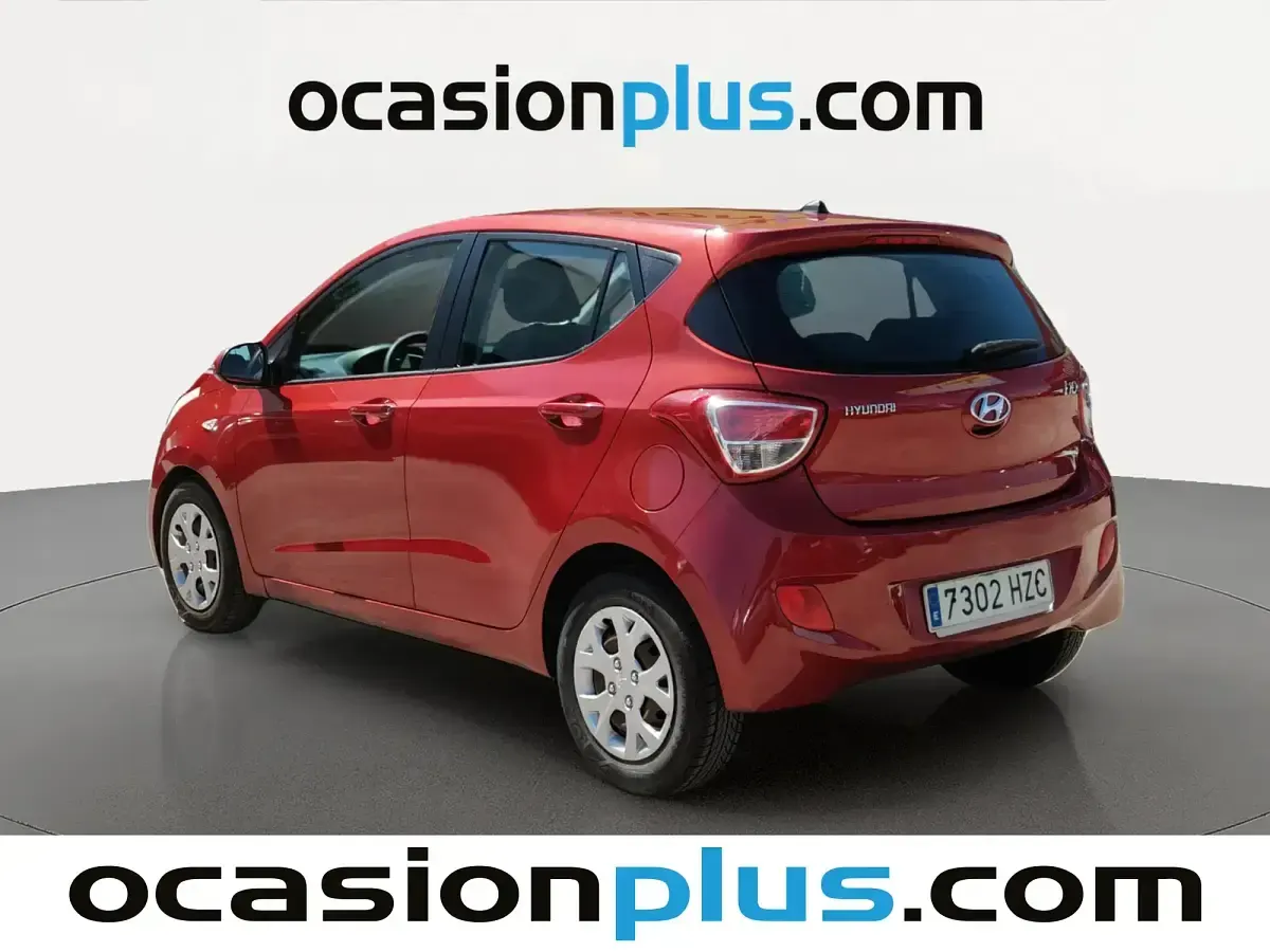 Usado Hyundai i10 67 CV (49 kW) 2014 Rojo Utilitario