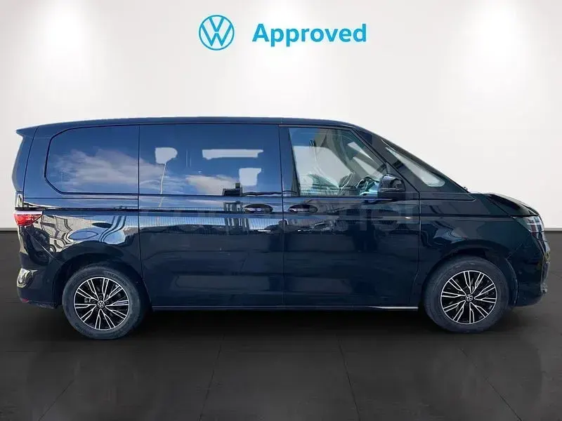 Usado VW Multivan Life 150 CV (110 kW) 2025 Negro Monovolumen