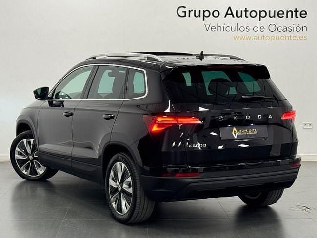 Usado Skoda Karoq Style 150 CV (110 kW) 2022 Negro SUV