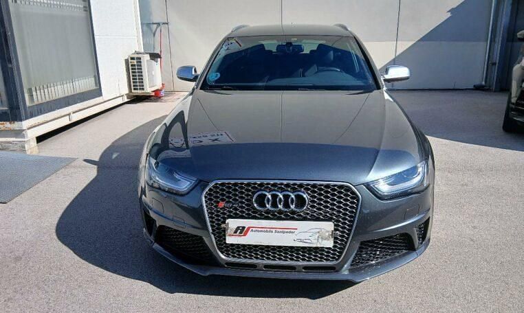 Usado Audi RS4 450 CV (330 kW) 2013 Blanco Familiar
