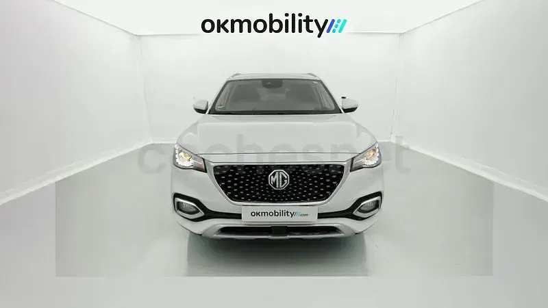 Używany MG HS Comfort 162 KM (119 kW) 2023 Biały SUV