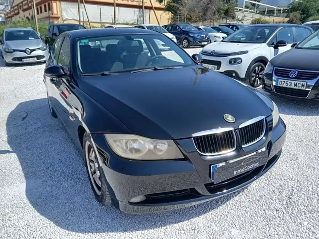 Usado BMW 318 122 CV (89 kW) 2007 Negro Berlina
