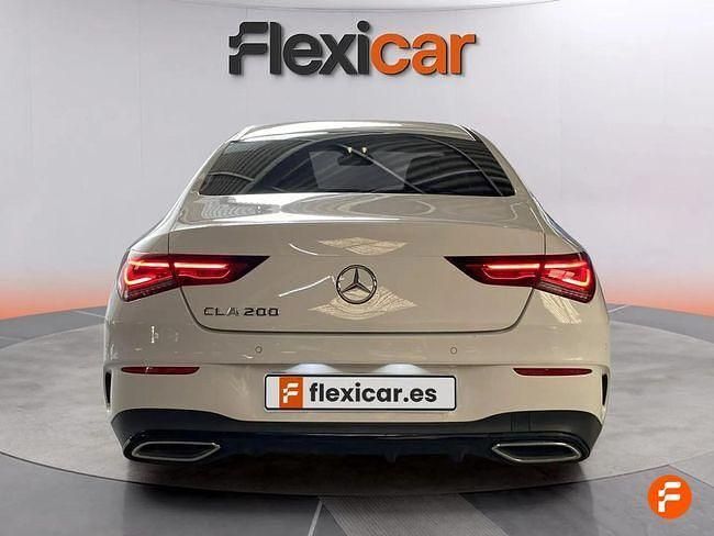 Usado Mercedes CLA200 156 CV (114 kW) 2019 Blanco Berlina