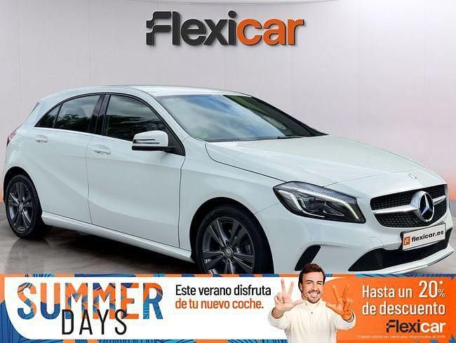 Blanco Usado 2016 Mercedes A180 Style Berlina | 18.590 € (Un poco caro) - Imagen 1/4
