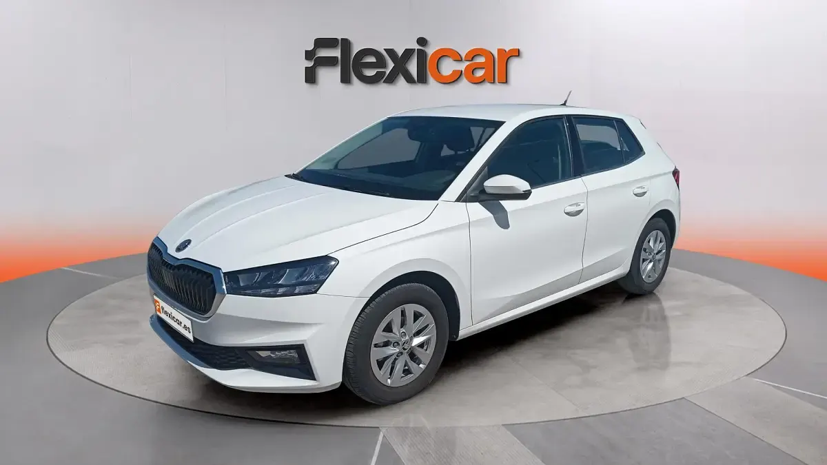 Usado Skoda Fabia Ambition 95 CV (69 kW) 2023 Blanco Utilitario