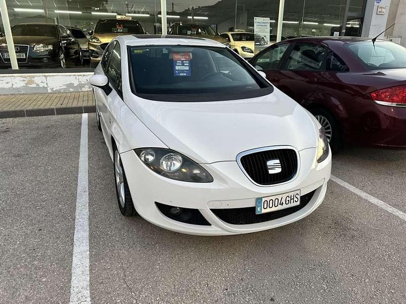 Blanco Usado 2008 Seat Leon Utilitario | 4500 € (Un poco caro) - Imagen 1/4
