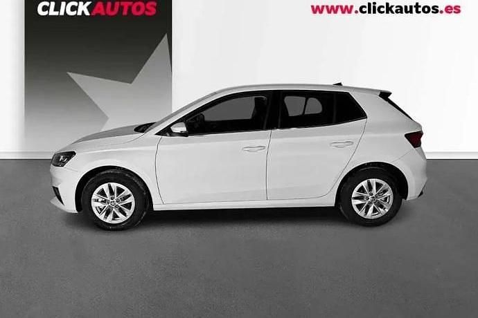 Usado Skoda Fabia Selection 115 CV (84 kW) 2025 Blanco Utilitario