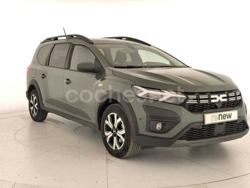 Usado Dacia Jogger Expression 110 CV (80 kW) 2024 Verde Monovolumen