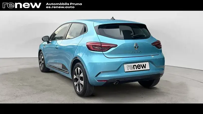 Używany Renault Clio V LIMITED 91 KM (66 kW) 2022 Niebieski Sedan/Limuzyna