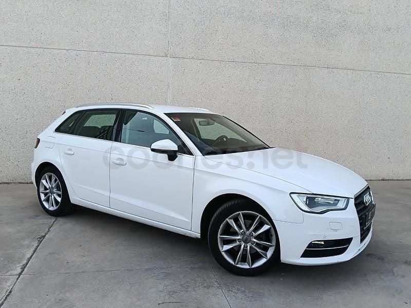 Usado Audi A3 Attraction 125 HP (91 kW) 2016 Branco Sedan