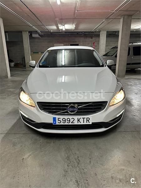 Blanco Usado 2017 Volvo V60 Familiar | 18.000 € (Buen precio) - Imagen 1/4
