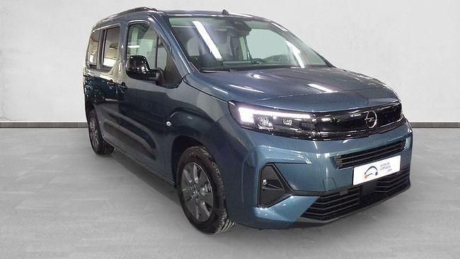 Nuevo Opel Combo 100 CV (73 kW) 2026 Azul Berlina