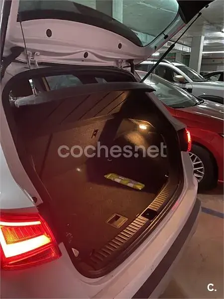 Usado Seat Arona Xperience 110 CV (80 kW) 2022 Blanco SUV