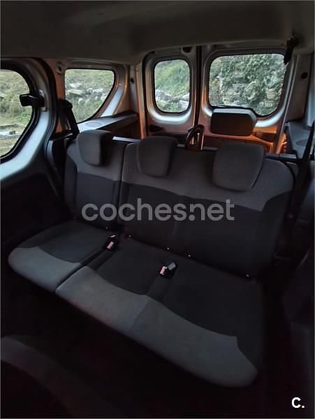 Usado Dacia Dokker 90 CV (66 kW) 2015 Gris / plata Monovolumen
