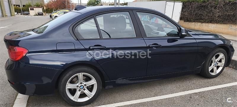 Usado BMW 316 116 CV (85 kW) 2012 Azul Berlina