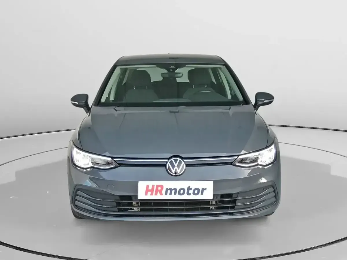Brugt VW Golf VIII Life 110 HK (80 kW) 2024 Grå Sedan