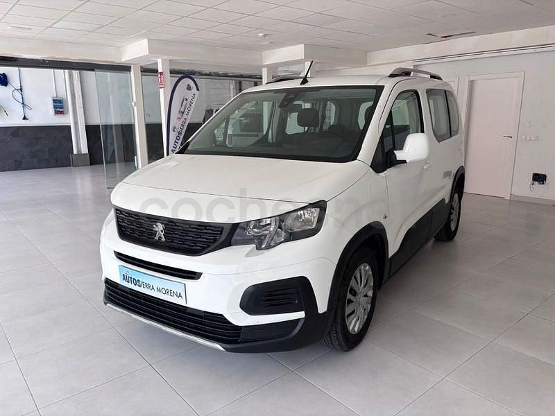 Usado Peugeot Rifter Active 100 CV (73 kW) 2020 Blanco Monovolumen